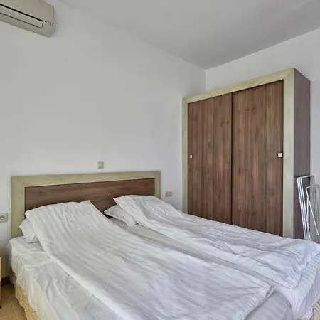 на плаж градина * 체르노모레츠