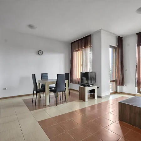 아파트 на плаж градина *