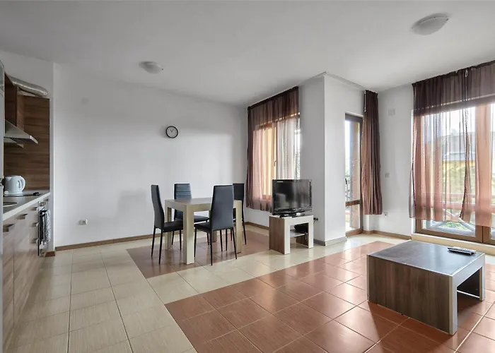 Апартамент на плаж градина *